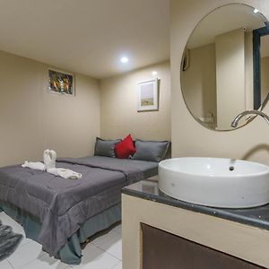 Cheqinn Bed Sukhumvit 4 Nana Plaza